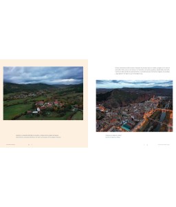 l Camino de Santiago: Un viaje entre el cielo y la tierra. A journey between heaven and earth